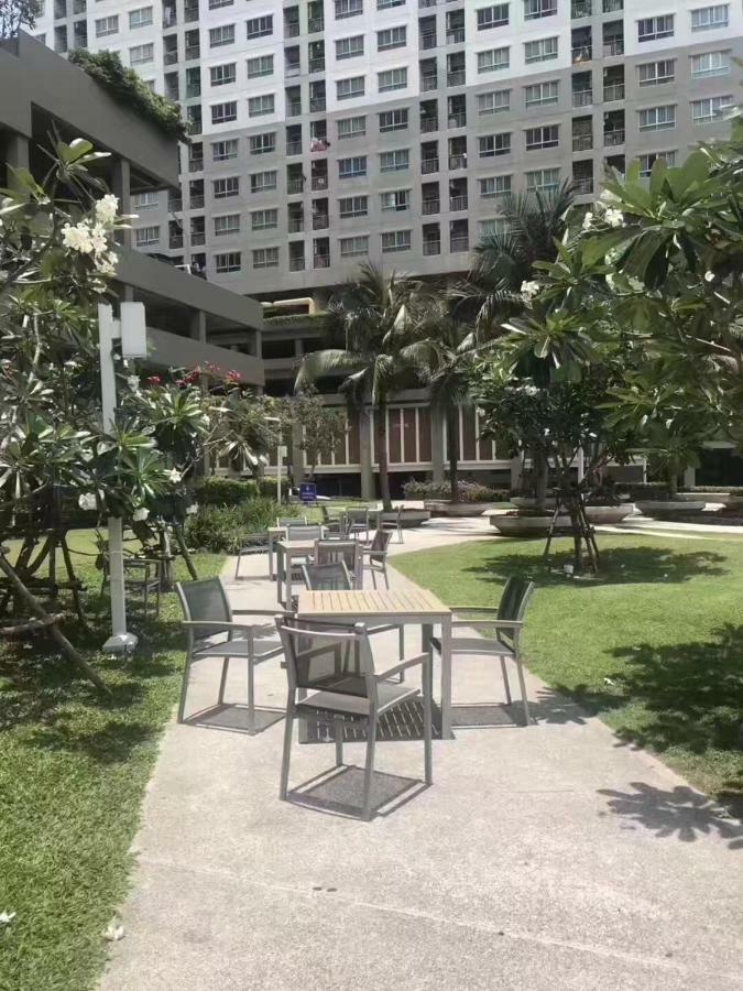 The Base * Pattaya